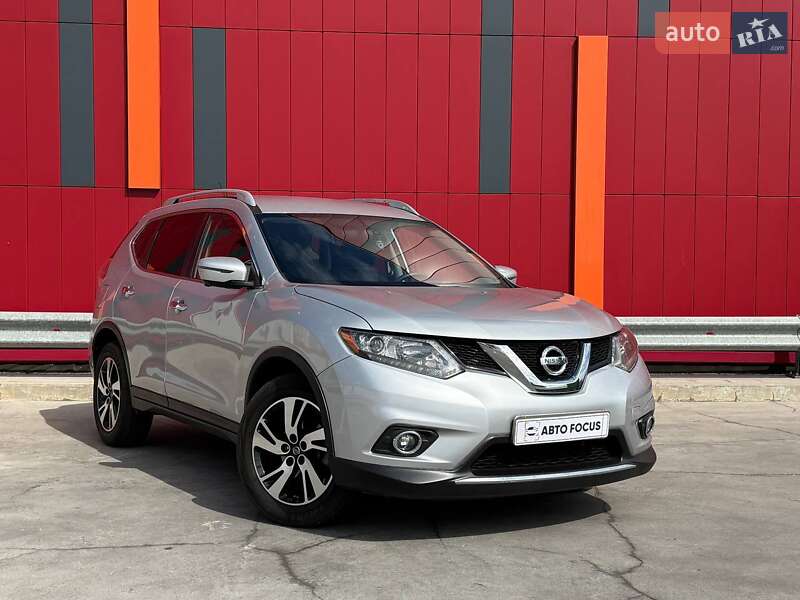 Внедорожник / Кроссовер Nissan Rogue 2015 в 