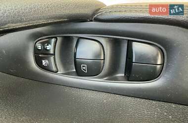 Внедорожник / Кроссовер Nissan Rogue 2015 в 