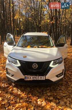Внедорожник / Кроссовер Nissan Rogue 2017 в Харькове