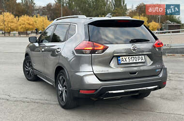 Позашляховик / Кросовер Nissan Rogue 2017 в  фото 9 Позашляховик / Кросовер Nissan Rogue 2017 в
