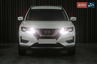 Внедорожник / Кроссовер Nissan Rogue 2017 в 