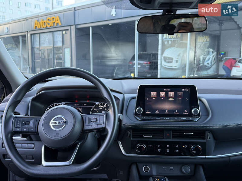 Внедорожник / Кроссовер Nissan Rogue 2021 в Шептицькому
