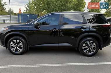 Внедорожник / Кроссовер Nissan Rogue 2022 в 