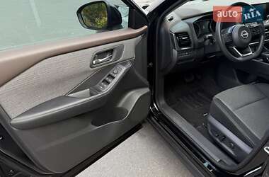 Внедорожник / Кроссовер Nissan Rogue 2022 в 