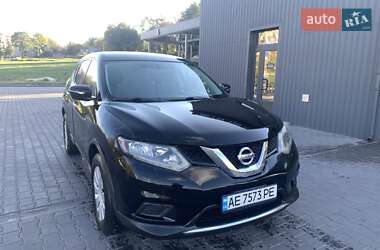 Внедорожник / Кроссовер Nissan Rogue 2015 в 