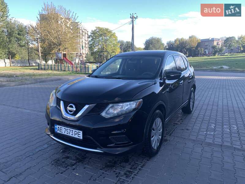 Внедорожник / Кроссовер Nissan Rogue 2015 в 