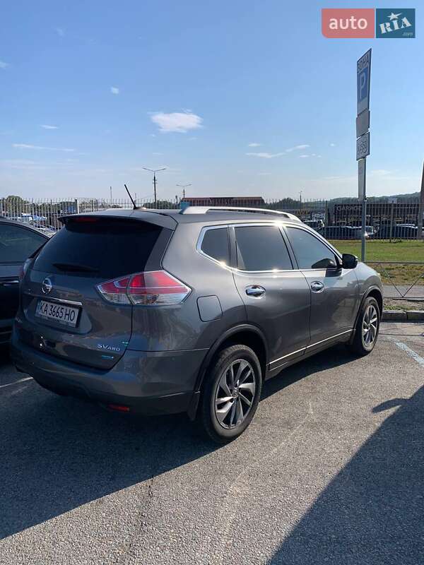 Позашляховик / Кросовер Nissan Rogue 2015 в Києві