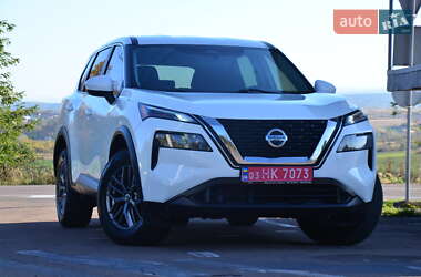 Внедорожник / Кроссовер Nissan Rogue 2021 в 