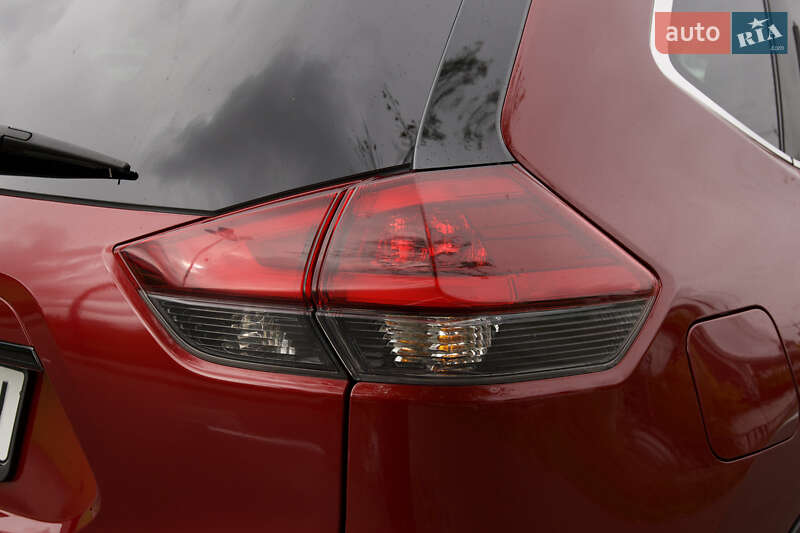 Позашляховик / Кросовер Nissan Rogue 2018 в Києві