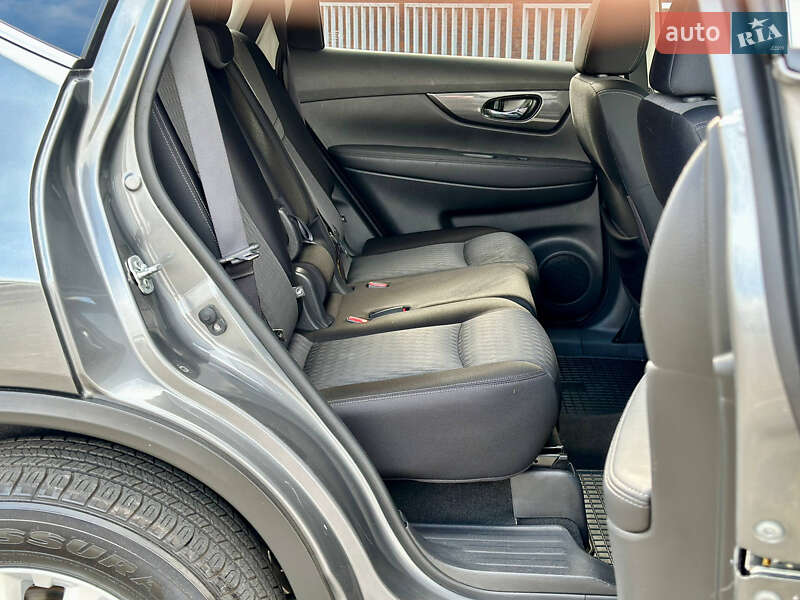 Внедорожник / Кроссовер Nissan Rogue 2017 в Днепре фото 26 Внедорожник / Кроссовер Nissan Rogue 2017 в Днепре