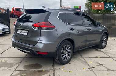Внедорожник / Кроссовер Nissan Rogue 2018 в 