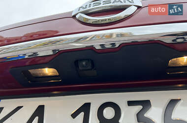 Внедорожник / Кроссовер Nissan Rogue 2017 в 