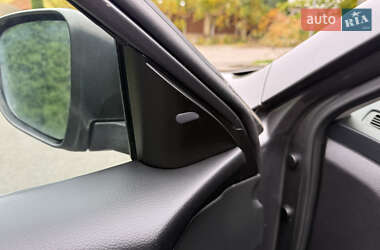 Позашляховик / Кросовер Nissan Rogue 2016 в  фото 13 Позашляховик / Кросовер Nissan Rogue 2016 в