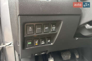 Позашляховик / Кросовер Nissan Rogue 2016 в  фото 18 Позашляховик / Кросовер Nissan Rogue 2016 в