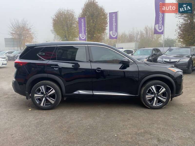 Позашляховик / Кросовер Nissan Rogue 2021 в Вінниці