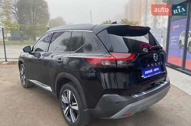 Внедорожник / Кроссовер Nissan Rogue 2021 в 