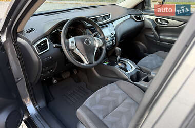 Внедорожник / Кроссовер Nissan Rogue 2016 в 