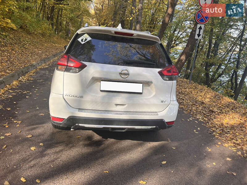 Позашляховик / Кросовер Nissan Rogue 2017 в Тернополі фото 2 Позашляховик / Кросовер Nissan Rogue 2017 в Тернополі