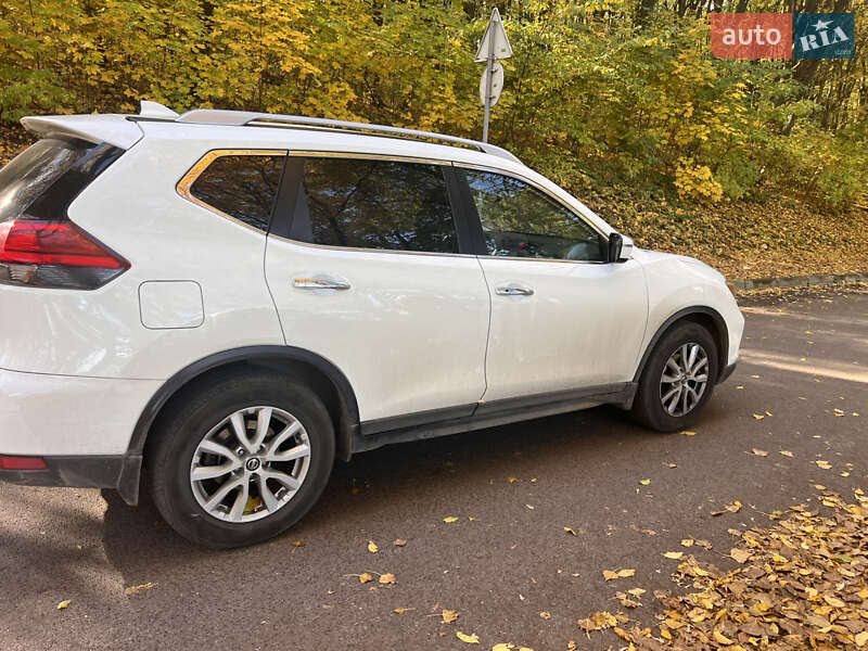 Позашляховик / Кросовер Nissan Rogue 2017 в Тернополі фото 8 Позашляховик / Кросовер Nissan Rogue 2017 в Тернополі