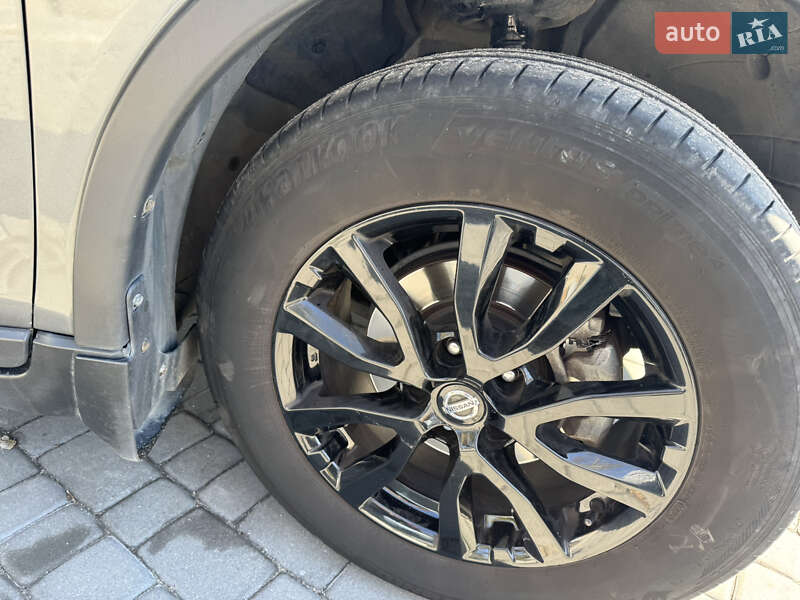 Внедорожник / Кроссовер Nissan Rogue 2018 в Запорожье