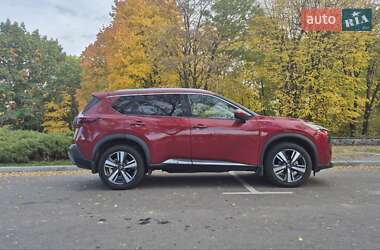 Внедорожник / Кроссовер Nissan Rogue 2020 в 