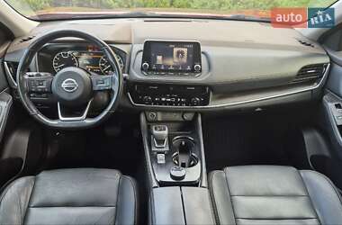 Внедорожник / Кроссовер Nissan Rogue 2020 в 