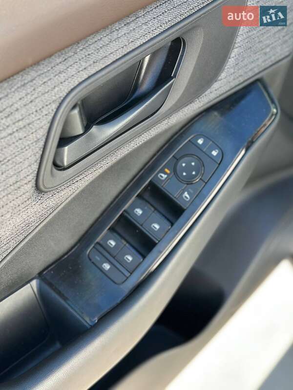 Позашляховик / Кросовер Nissan Rogue 2023 в Києві фото 31 Позашляховик / Кросовер Nissan Rogue 2023 в Києві