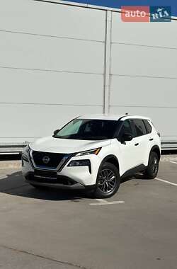 Внедорожник / Кроссовер Nissan Rogue 2023 в 