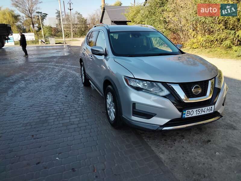 Позашляховик / Кросовер Nissan Rogue 2019 в Тернополі