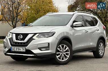 Позашляховик / Кросовер Nissan Rogue 2016 в Києві