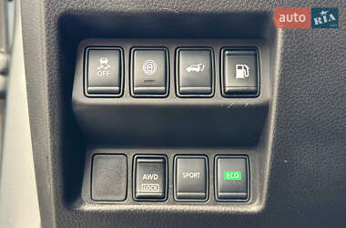 Внедорожник / Кроссовер Nissan Rogue 2020 в 