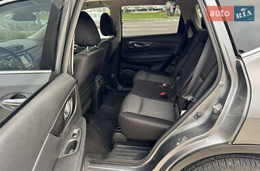 Внедорожник / Кроссовер Nissan Rogue 2020 в 