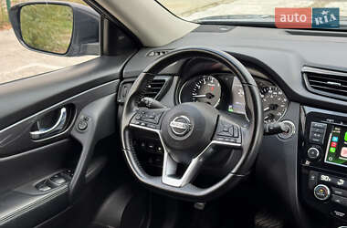 Внедорожник / Кроссовер Nissan Rogue 2020 в 