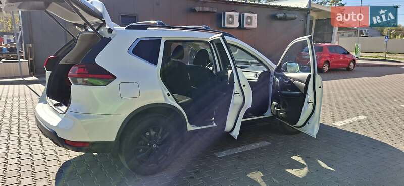 Внедорожник / Кроссовер Nissan Rogue 2018 в Одессе