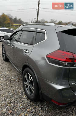 Внедорожник / Кроссовер Nissan Rogue 2019 в 