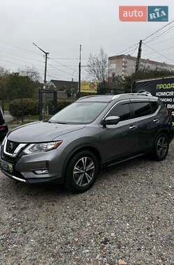 Внедорожник / Кроссовер Nissan Rogue 2019 в 