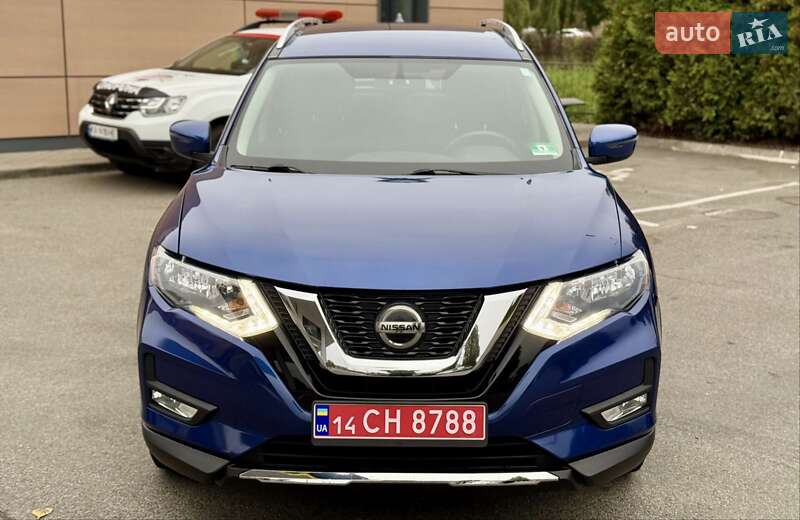Позашляховик / Кросовер Nissan Rogue 2017 в Києві