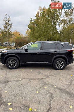 Внедорожник / Кроссовер Nissan Rogue 2021 в 