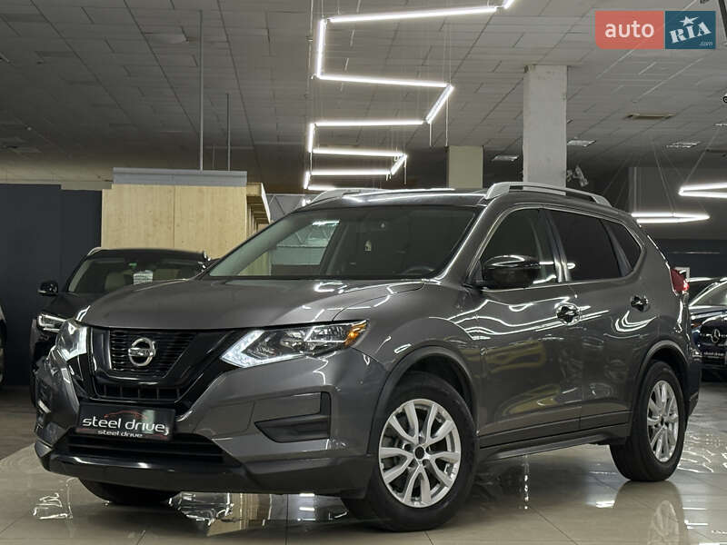 Позашляховик / Кросовер Nissan Rogue 2017 в Миколаєві