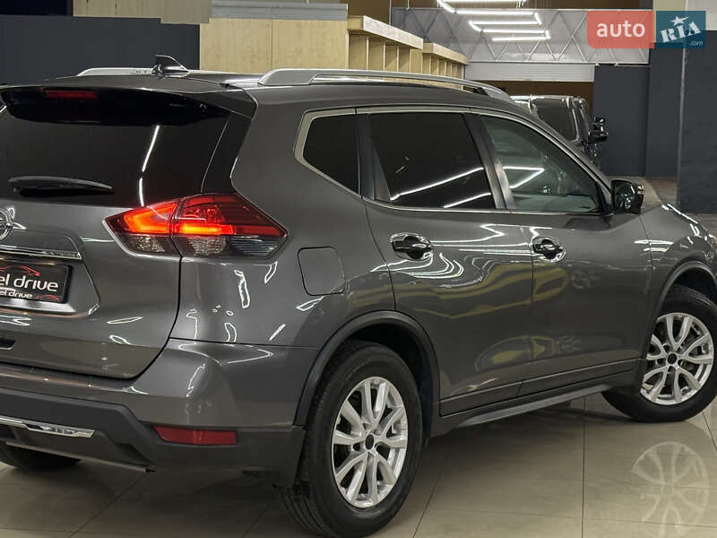 Позашляховик / Кросовер Nissan Rogue 2017 в Миколаєві