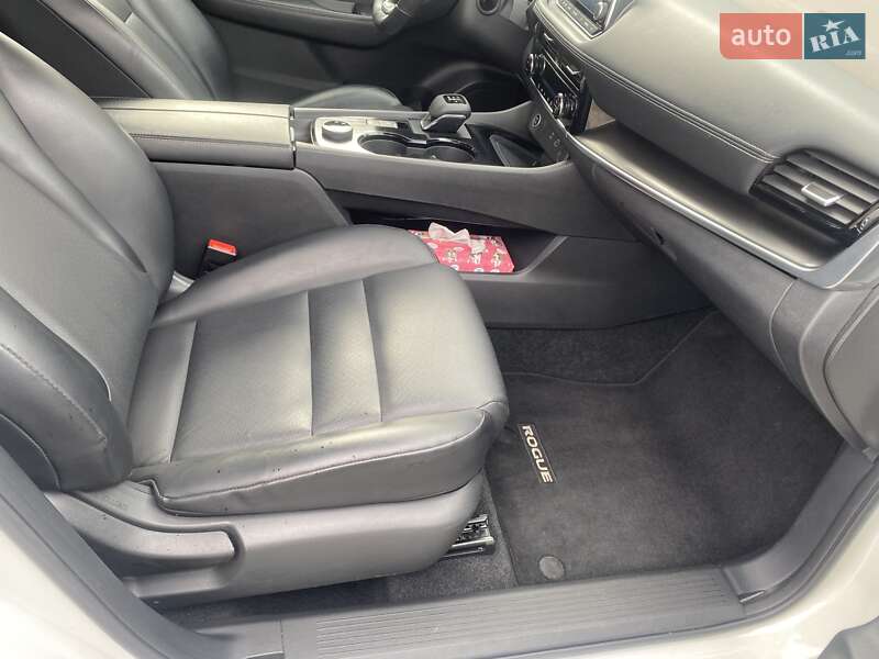 Позашляховик / Кросовер Nissan Rogue 2021 в Києві фото 12 Позашляховик / Кросовер Nissan Rogue 2021 в Києві