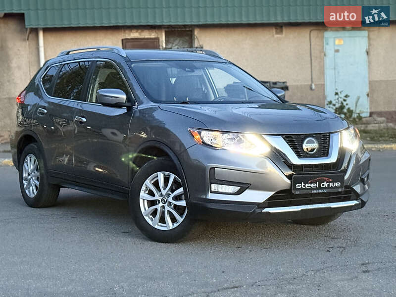 Позашляховик / Кросовер Nissan Rogue 2019 в Миколаєві
