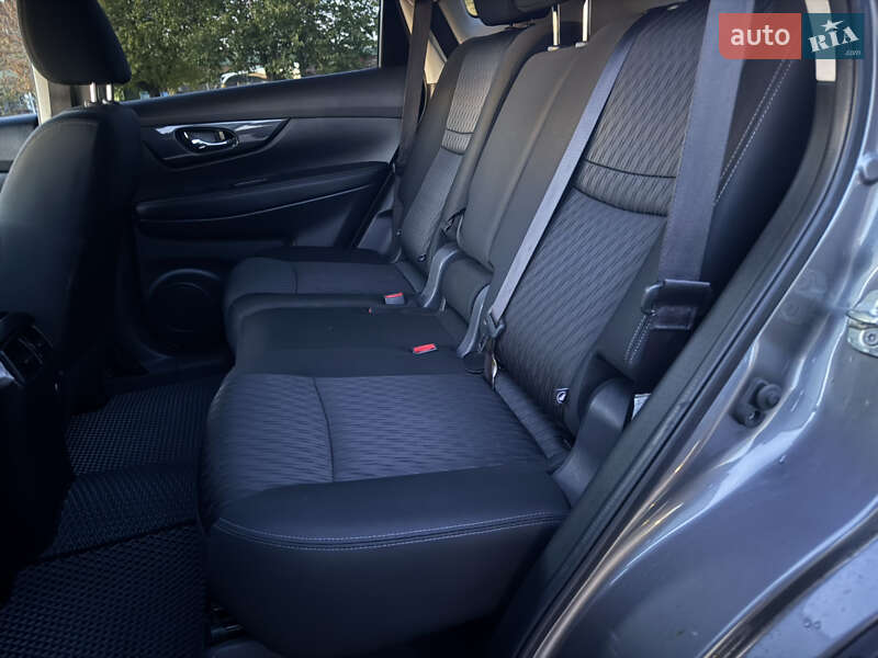 Позашляховик / Кросовер Nissan Rogue 2019 в Миколаєві