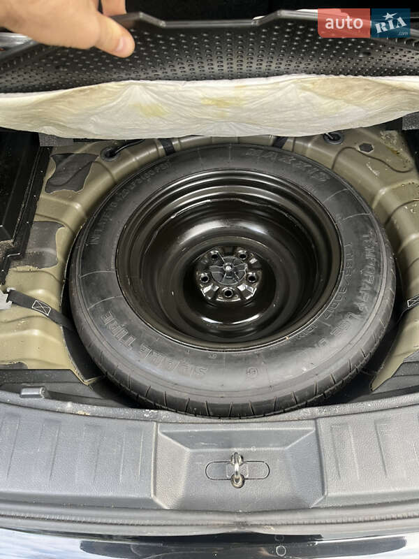 Внедорожник / Кроссовер Nissan Rogue 2018 в Киеве фото 12 Внедорожник / Кроссовер Nissan Rogue 2018 в Киеве