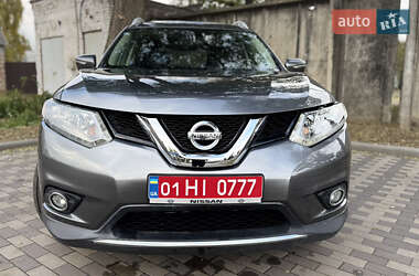 Внедорожник / Кроссовер Nissan Rogue 2015 в 