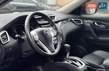 Внедорожник / Кроссовер Nissan Rogue 2015 в 