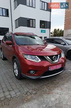 Внедорожник / Кроссовер Nissan Rogue 2016 в Маневичах