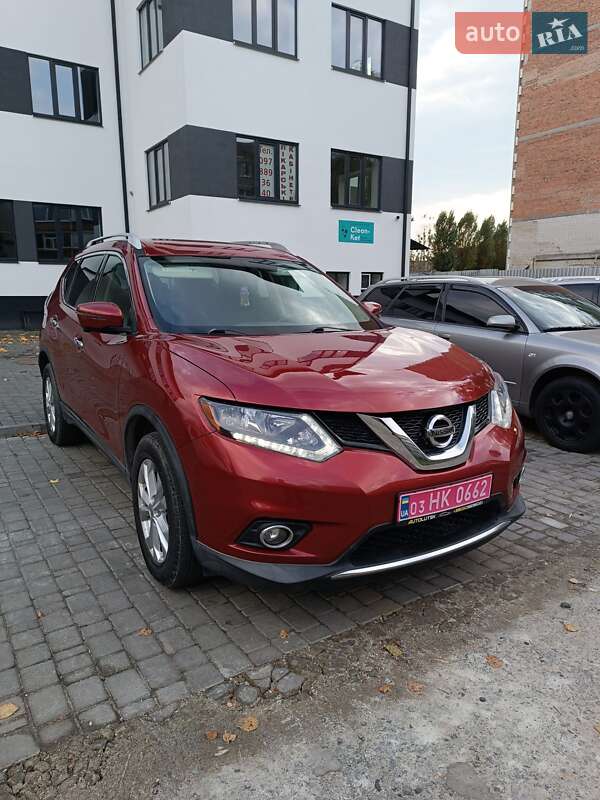 Внедорожник / Кроссовер Nissan Rogue 2016 в Маневичах