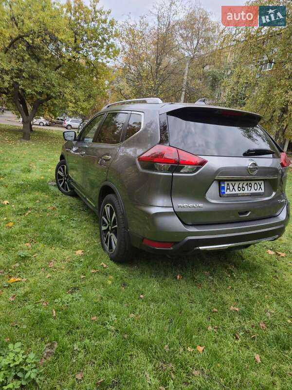 Позашляховик / Кросовер Nissan Rogue 2018 в Харкові