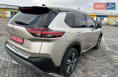 Внедорожник / Кроссовер Nissan Rogue 2020 в 